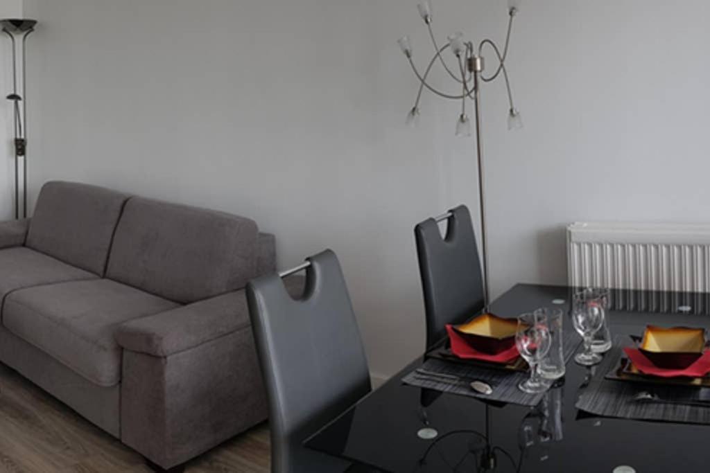 Beau Studio Renove 30M2 Balcon Vue Paris+Parking Apartment Exterior foto
