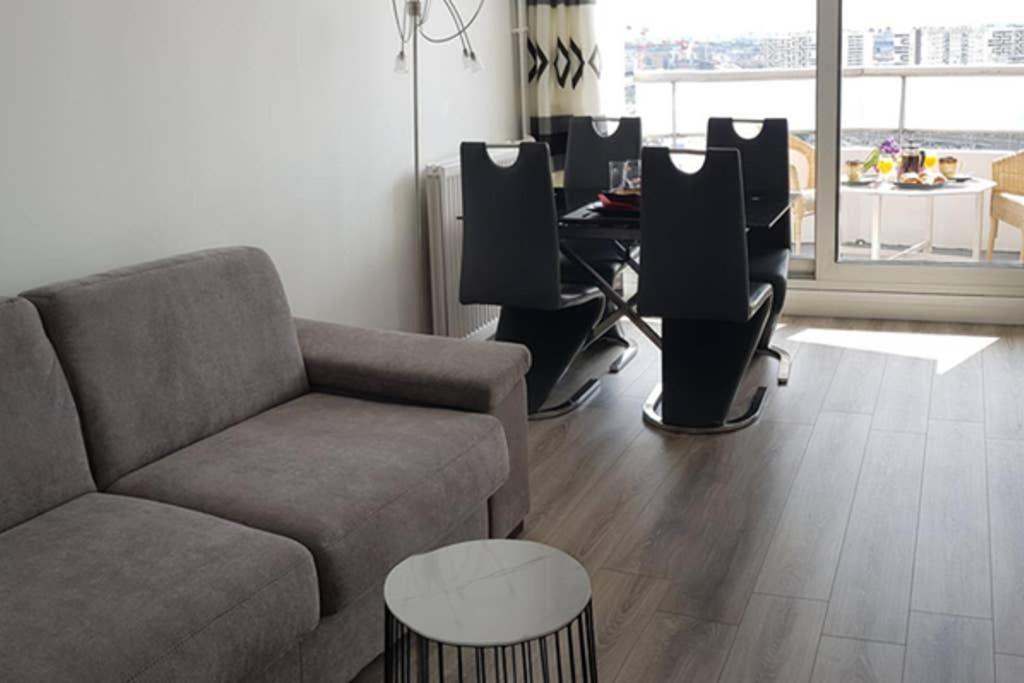 Beau Studio Renove 30M2 Balcon Vue Paris+Parking Apartment Exterior foto